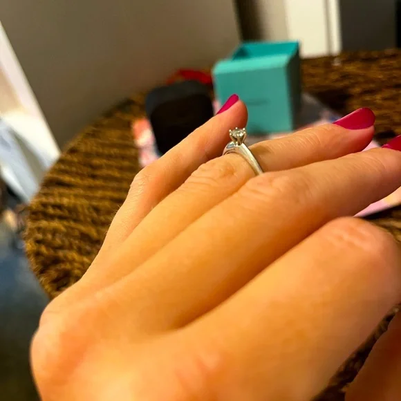 Tiffany Diamond Ring Platinum - Picture 3 of 9